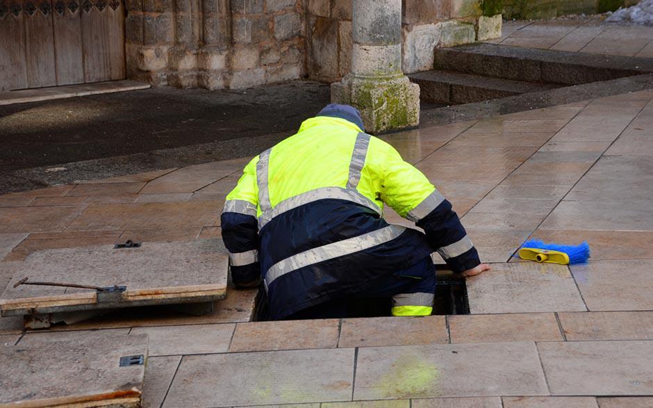comment déboucher des wc Méru